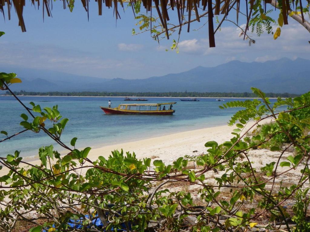 Kalinka Inn Gili Meno Exterior foto